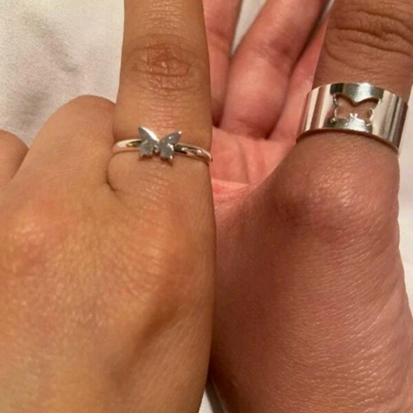 2 piece matching butterfly ring set for couple - Picture 2 of 2